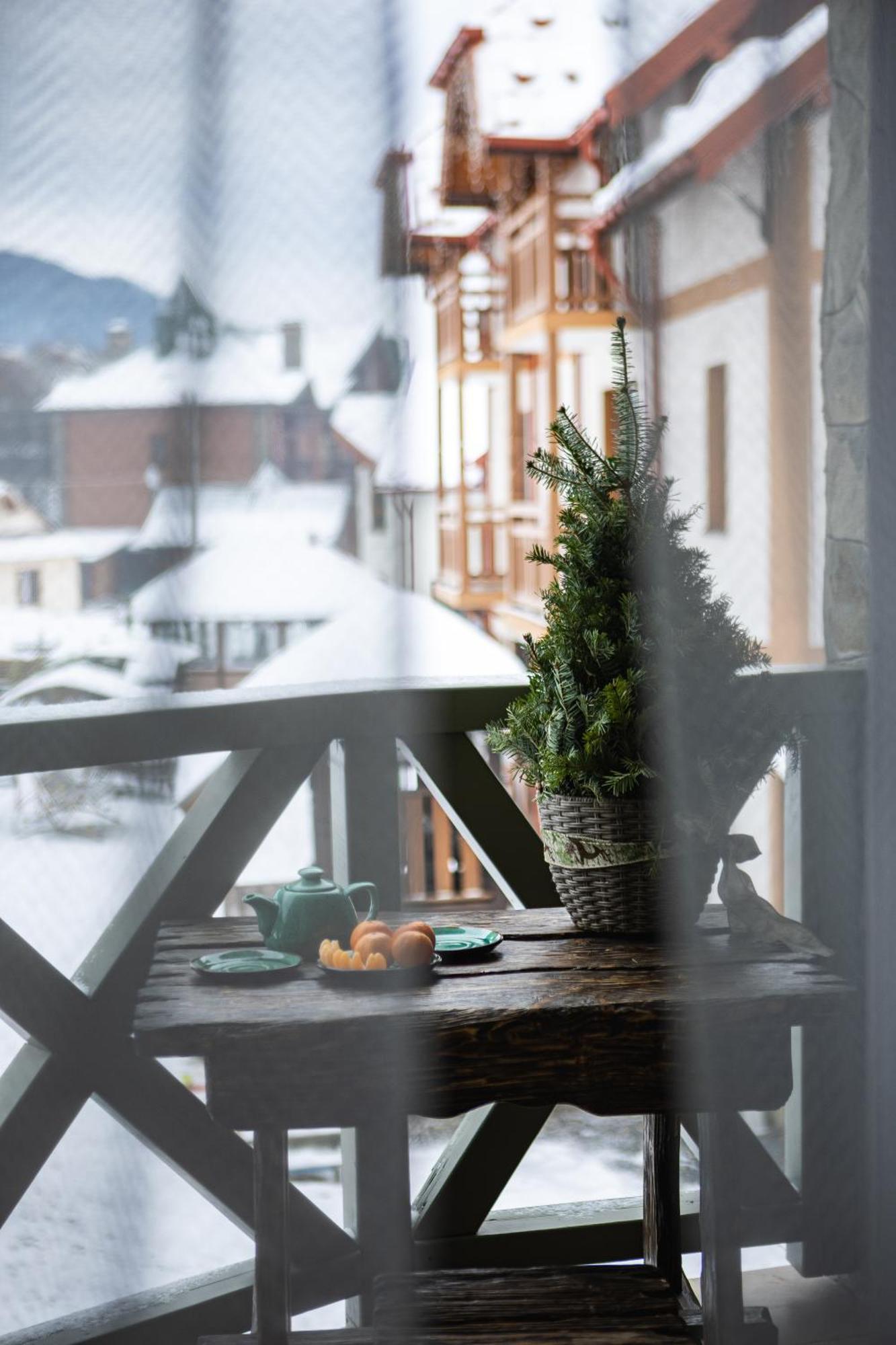 Zatyshok Nad Prutom Hotell Bukovel Exteriör bild